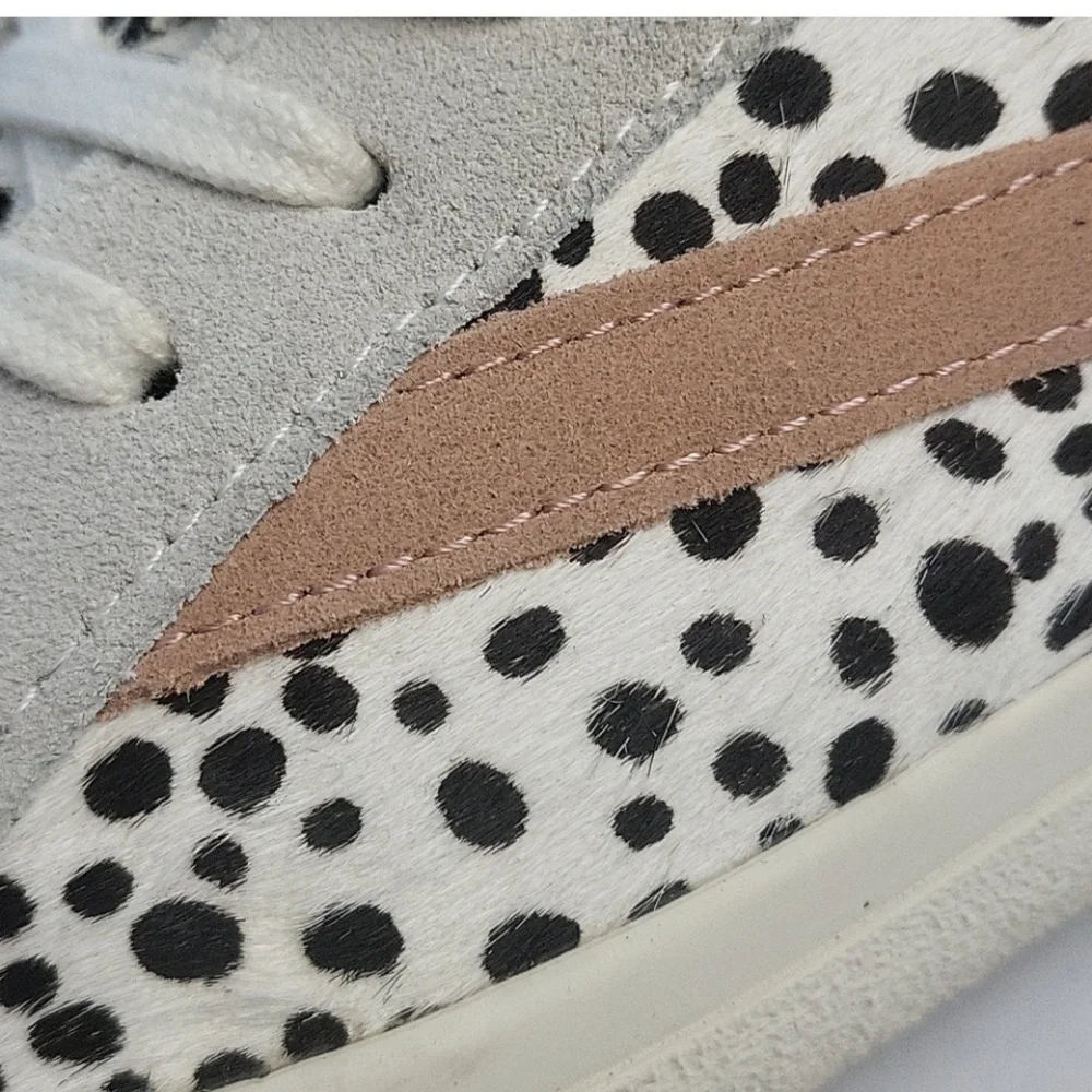 Madewell Sidewalk Low Top Sneakers in Spot Dot Calf
Hair Size 9 - Picture 11 of 14